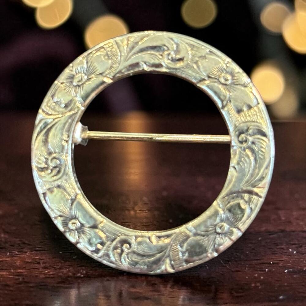 Antique Gold Tone Circle Brooch Embossed Floral Scroll Round Wreath Pin